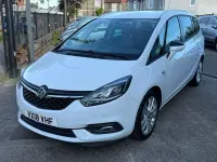 Used Vauxhall Zafira Tourer SRi 140 HP (102 kW) 2018 White MPV
