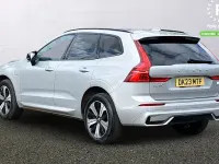 Begagnad Volvo XC60 Plus 349 HK (256 kW) 2023 Silver SUV