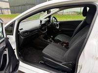 Usado Ford Fiesta 2020 Blanco Van