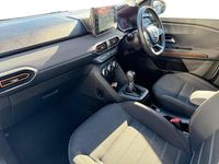 Used Dacia Sandero Prestige 89 HP (65 kW) 2022 White Hatchback