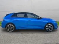 Used Vauxhall Astra Ultimate 128 HP (94 kW) 2025 Blue Hatchback