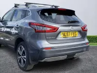Used Nissan Qashqai N-Connecta 116 HP (85 kW) 2017 Grey SUV