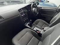 Used VW Golf VII SE 130 HP (95 kW) 2019 Silver Hatchback