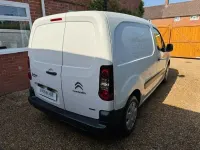 Used Citroën Berlingo 75 HP (55 kW) 2016 White MPV