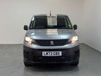 Second-hand Peugeot Partner Premium 100 CP (73 kW) 2023 Gri Monovolum
