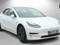 Used Tesla Model 3 Standard Range 239 kW (325 HP) 2020 White Sedan