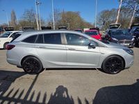 Used Vauxhall Astra Design Edition 110 HP (80 kW) 2017 Silver Estate
