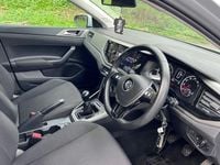 Used VW Polo SE 65 HP (47 kW) 2019 Silver Hatchback