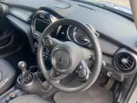 Begagnad Mini Cooper Classic 134 HK (98 kW) 2021 Grå Halvkombi