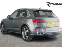 Używany Audi Q5 Design 354 KM (260 kW) 2018 Szary SUV