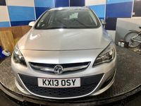 Used Vauxhall Astra 115 HP (84 kW) 2013 Silver Estate