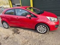 Used Kia Rio 75 HP (55 kW) 2013 Red Hatchback
