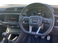 Begagnad Audi Q3 Black Edition 150 HK (110 kW) 2023 SUV