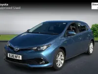 Used Toyota Auris Hybrid Business Edition 136 HP (100 kW) 2016 Blue Hatchback