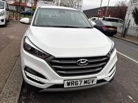 Used Hyundai Tucson SE 132 HP (97 kW) 2017 White SUV