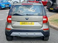 Used Skoda Yeti SE Drive 110 HP (80 kW) 2017 Green SUV