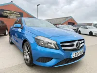Begagnad Mercedes A180 2014 Blå Halvkombi