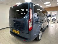 Begagnad Ford Tourneo Custom Titanium 2022 Blå Van