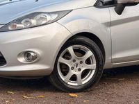 Used Ford Fiesta 82 HP (60 kW) 2011 Silver Hatchback
