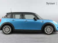 Used Mini Cooper Hatch 134 HP (98 kW) 2018 Blue Hatchback