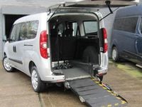 Used Vauxhall Combo 95 HP (69 kW) 2018 Silver MPV