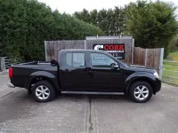 Usado Nissan Navara Acenta 190 HP (139 kW) 2013 Preto Pickup