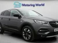 Used Vauxhall Grandland X SRi 131 HP (96 kW) 2020 Grey SUV