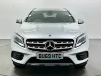 Usado Mercedes GLA180 AMG line 122 HP (89 kW) 2019 Prateado SUV