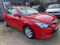 Used Hyundai i30 Comfort 2010 Red Estate