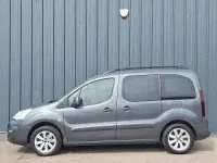 Usado Citroën Berlingo Flair 110 HP (80 kW) 2018 Cinzento Monovolume