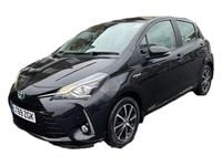 Used Toyota Yaris Hybrid 100 HP (73 kW) 2019 Black Hatchback