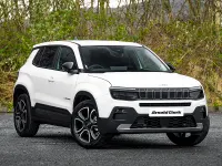 New Jeep Avenger Summit 100 HP (73 kW) 2025 Special solid  snow white SUV