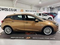 Second-hand Vauxhall Astra Elite 136 CP (100 kW) 2016 Maro Hatchback