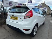 Used Ford Fiesta Zetec 82 HP (60 kW) 2014 White Hatchback