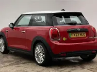 Usado Mini Cooper S Hatch 135 kW (184 CV) 2023 Rojo Utilitario