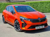 Used Renault Clio Techno 90 HP (66 kW) 2024 Orange Hatchback