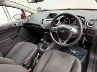 Used Ford Fiesta Style 82 HP (60 kW) 2016 Red Hatchback