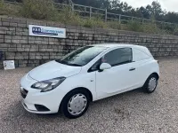 Used Vauxhall Corsa 95 HP (69 kW) 2018 White Hatchback