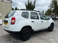 Used Dacia Duster Ambiance 110 HP (80 kW) 2017 White SUV