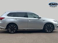 Used Mitsubishi Outlander 200 HP (147 kW) 2018 Silver SUV