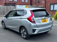 Used Honda Jazz Hybrid 122 HP (89 kW) 2015 Silver Hatchback