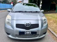 Used Toyota Yaris 85 HP (62 kW) 2007 Silver Hatchback