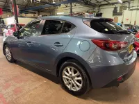 Usado Mazda 3 2015 Azul Utilitario