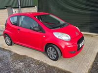 Used Citroën C1 VTR Sport 68 HP (50 kW) 2011 Red Hatchback