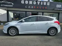 Used Ford Focus Zetec 2012 White Hatchback