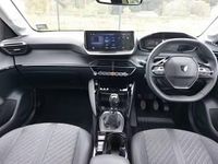 Used Peugeot 208 Allure 101 HP (74 kW) 2025 Yellow Hatchback