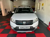 Used Dacia Sandero Lauréate 90 HP (66 kW) 2015 White Hatchback