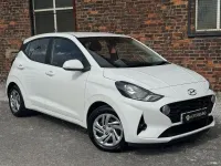 Used Hyundai i10 SE 67 HP (49 kW) 2023 White Hatchback