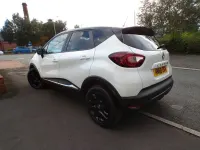 Używany Renault Captur Iconic 90 KM (66 kW) 2018 Biały SUV