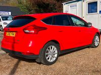 Used Ford Focus Titanium 125 HP (91 kW) 2016 Red Hatchback